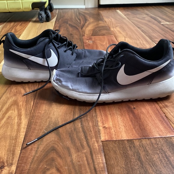 black and white ombre nike shoes